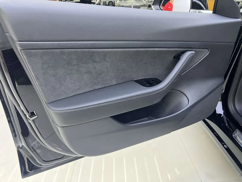 Tesla Model 3 — фото 14