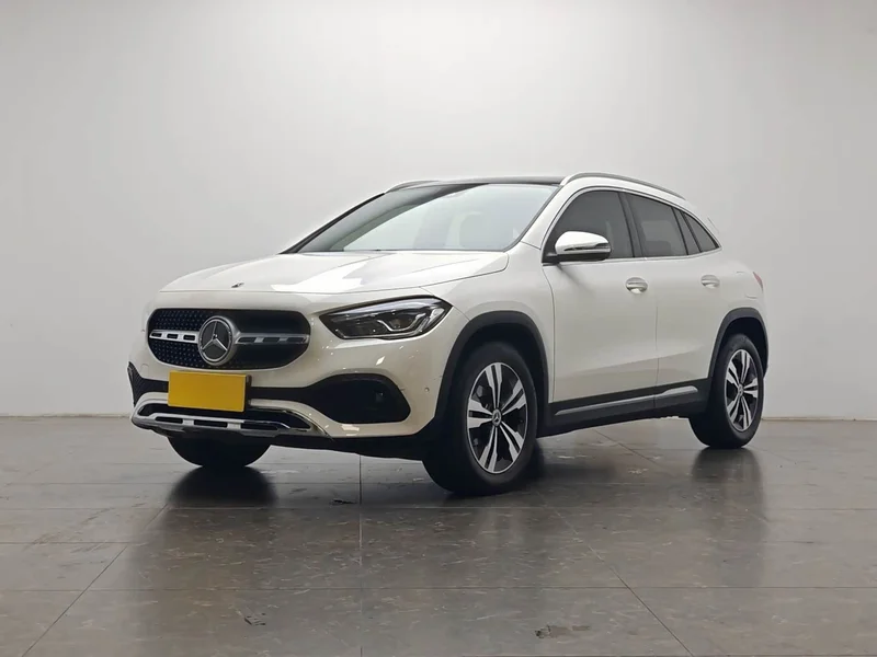Mercedes-Benz GLA — фото 1