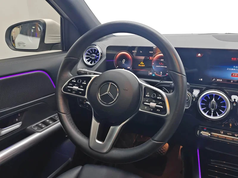 Mercedes-Benz GLA — фото 16