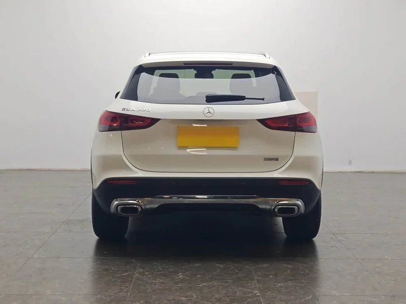 Mercedes-Benz GLA — фото 6
