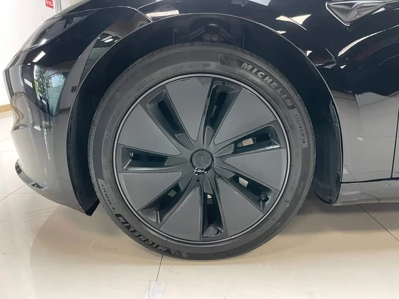 Tesla Model 3 — фото 23