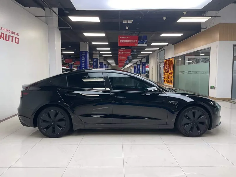 Tesla Model 3 — фото 3