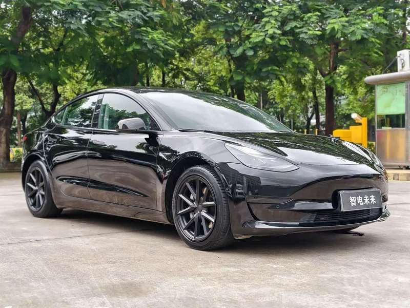 Tesla Model 3 — фото 2
