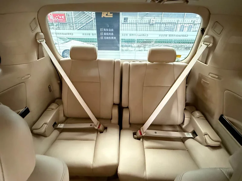 Toyota Alphard — фото 9