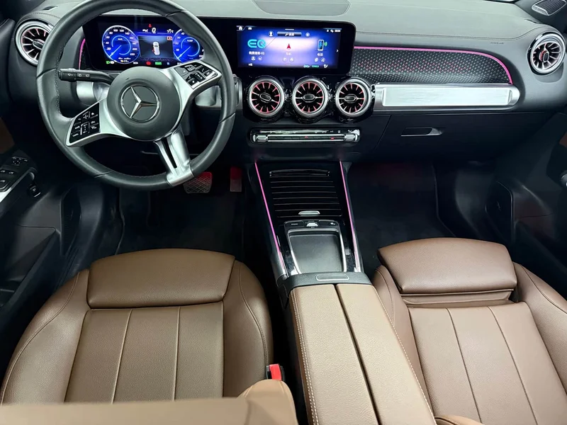 Mercedes-Benz EQB — фото 15