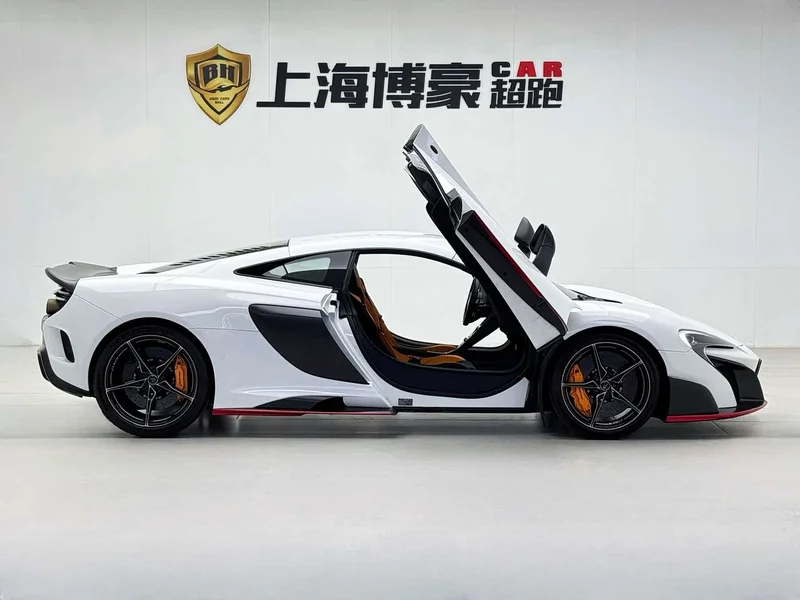 McLaren 675LT — фото 10