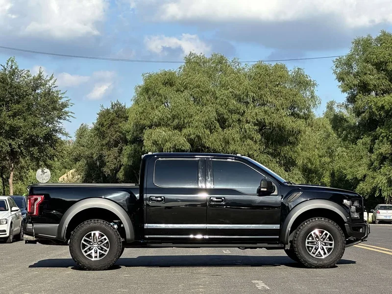 Ford F-150 Raptor — фото 5