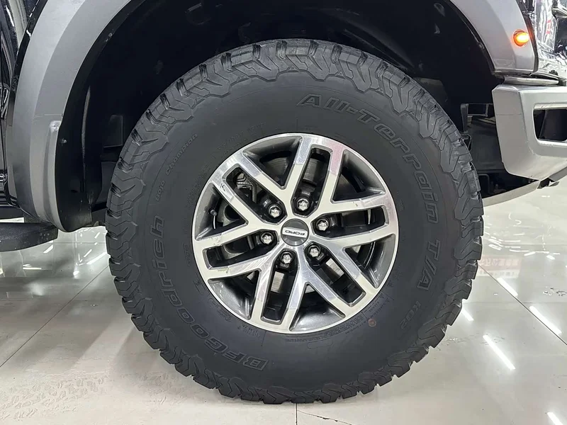 Ford F-150 Raptor — фото 10