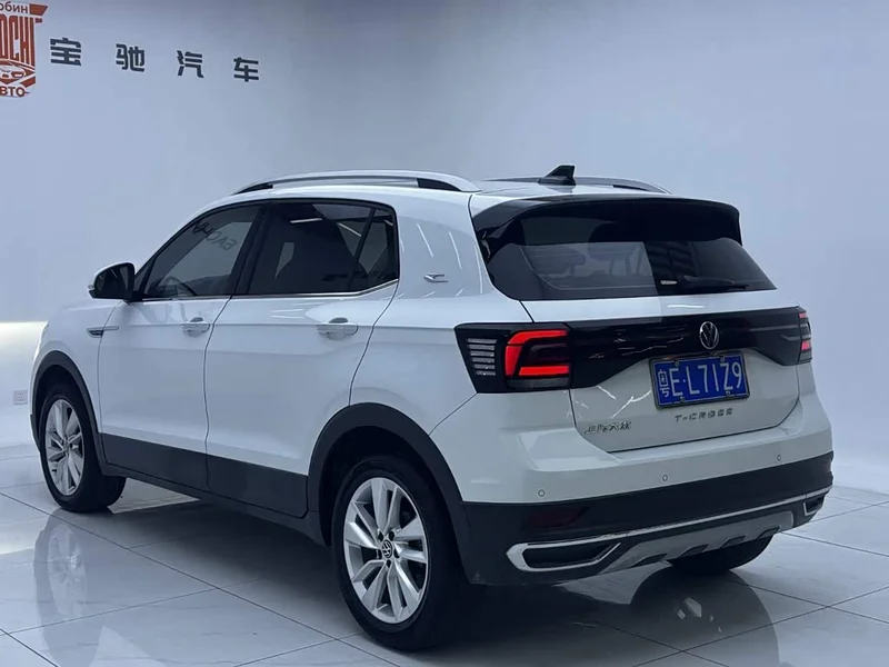 Volkswagen T-Cross — фото 5