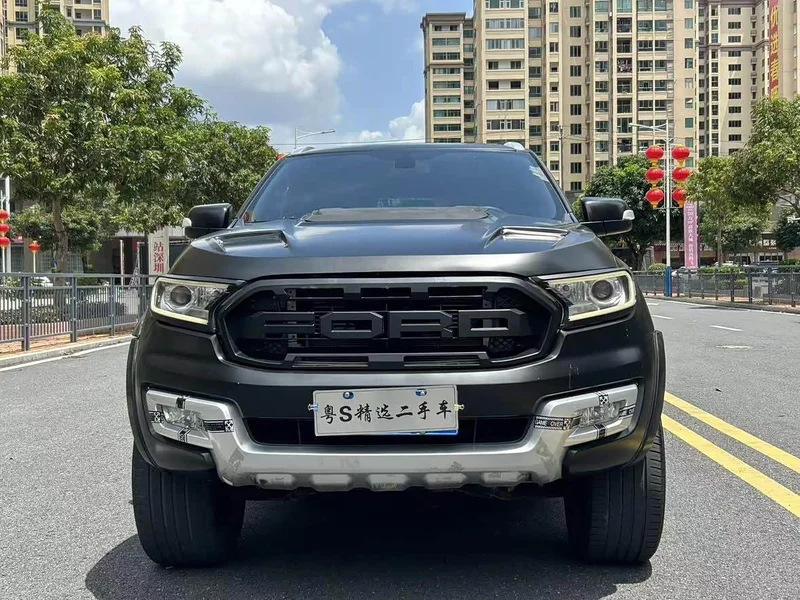 Ford Everest — фото 2