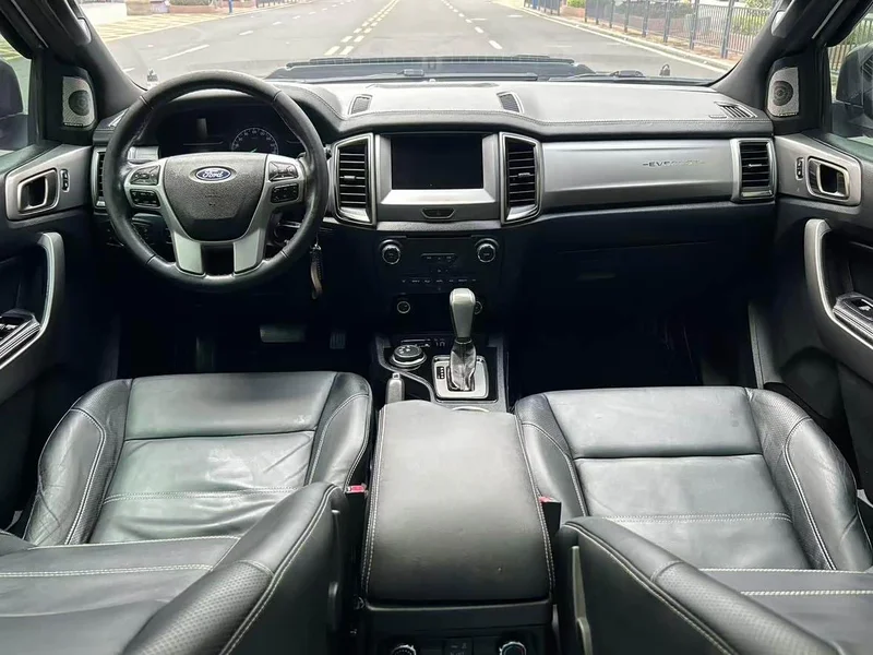 Ford Everest — фото 4