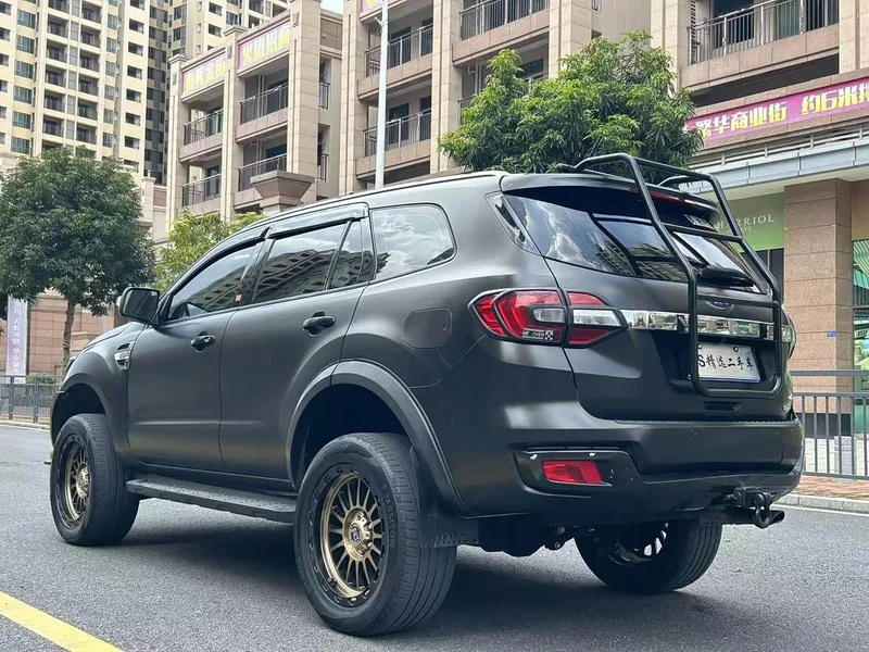 Ford Everest — фото 8