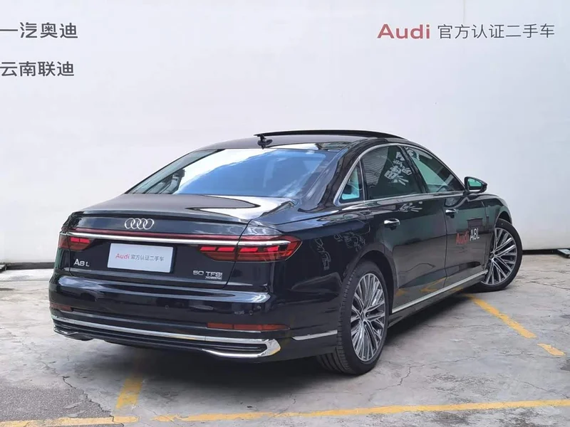 Audi A8 — фото 4