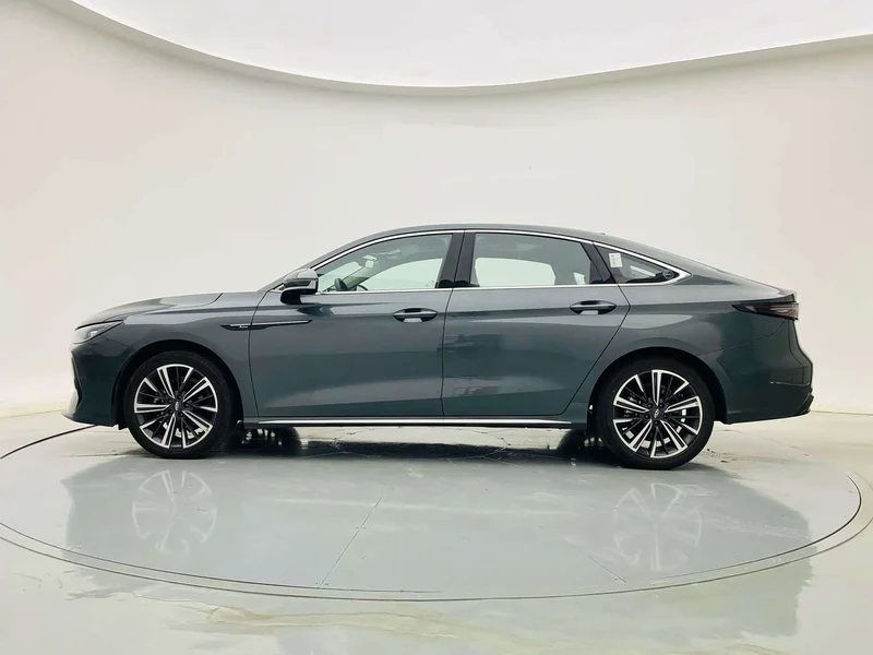 Chery Arrizo 8 Pro — фото 4