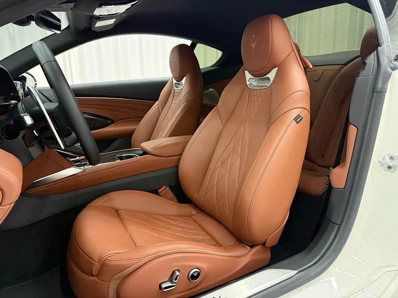Maserati GranTurismo — фото 12