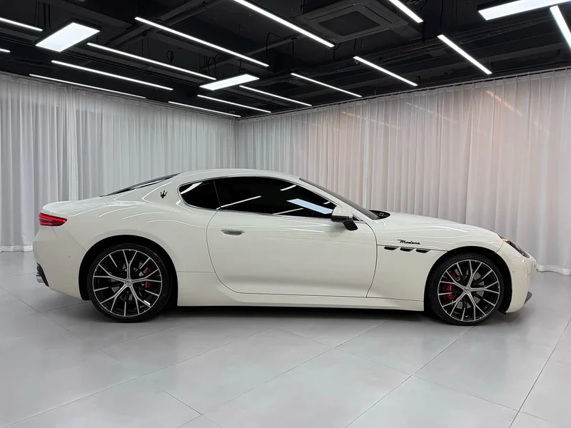Maserati GranTurismo — фото 2