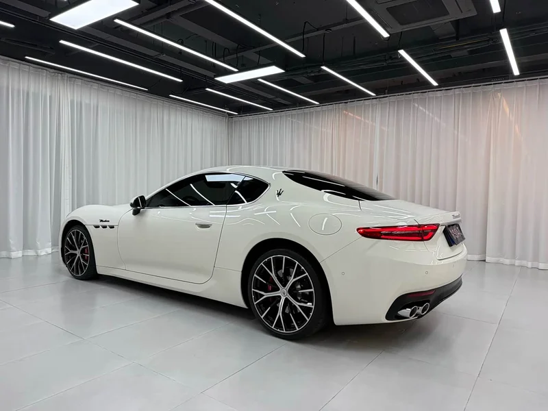 Maserati GranTurismo — фото 5