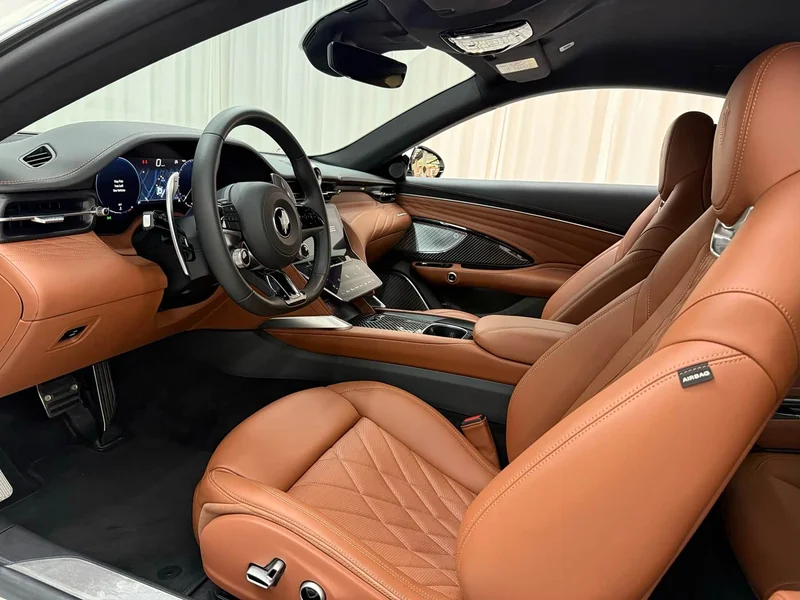 Maserati GranTurismo — фото 10