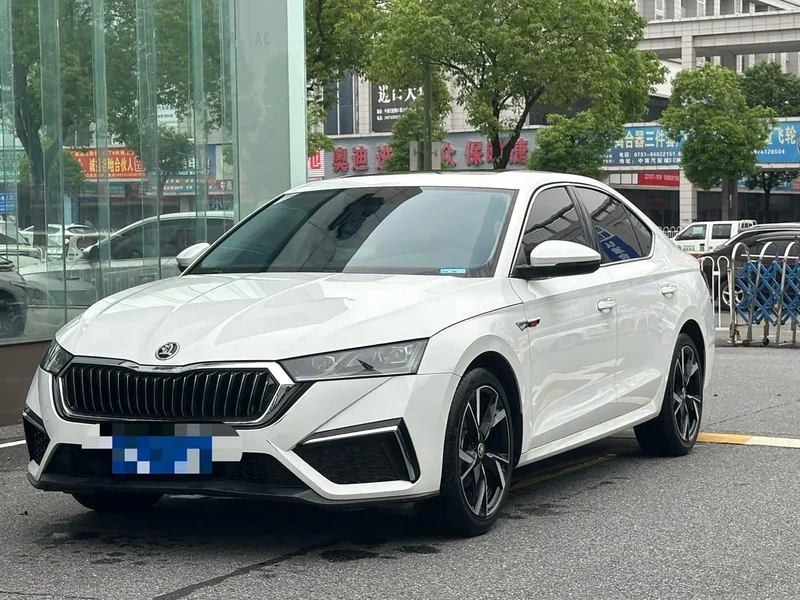 Volkswagen Octavia — фото 1