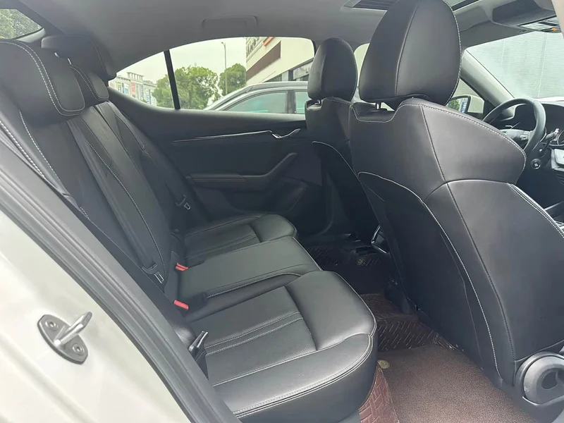 Volkswagen Octavia — фото 7