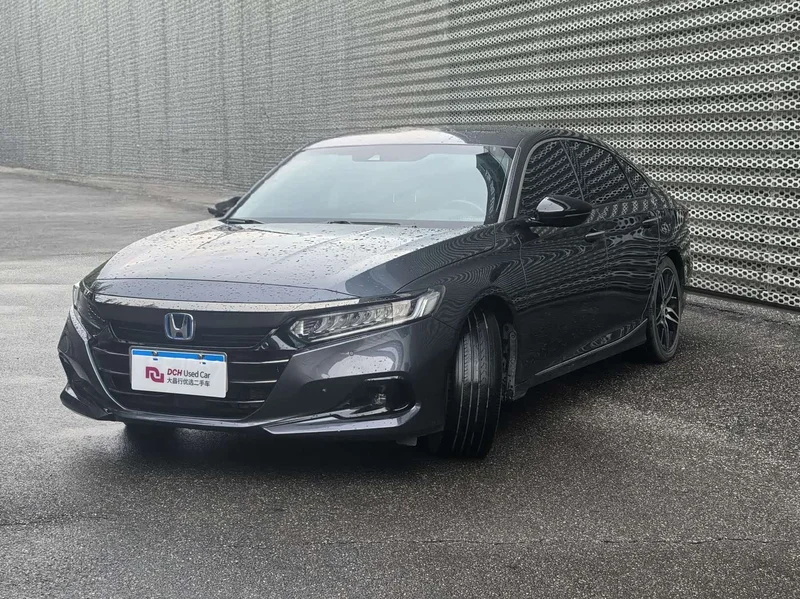 Honda Accord — фото 1