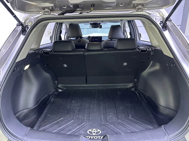 Toyota Corolla Cross — фото 14