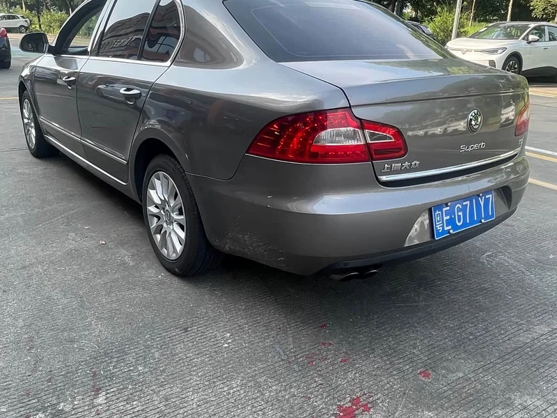 Volkswagen Superb — фото 6