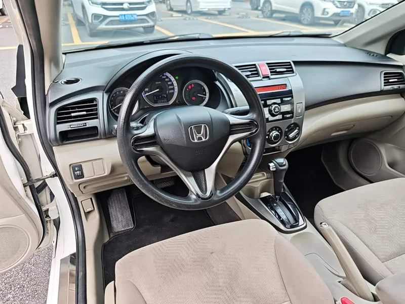 Honda City Classic — фото 12