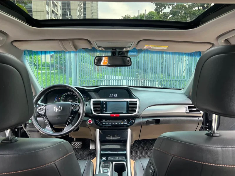 Honda Accord — фото 13