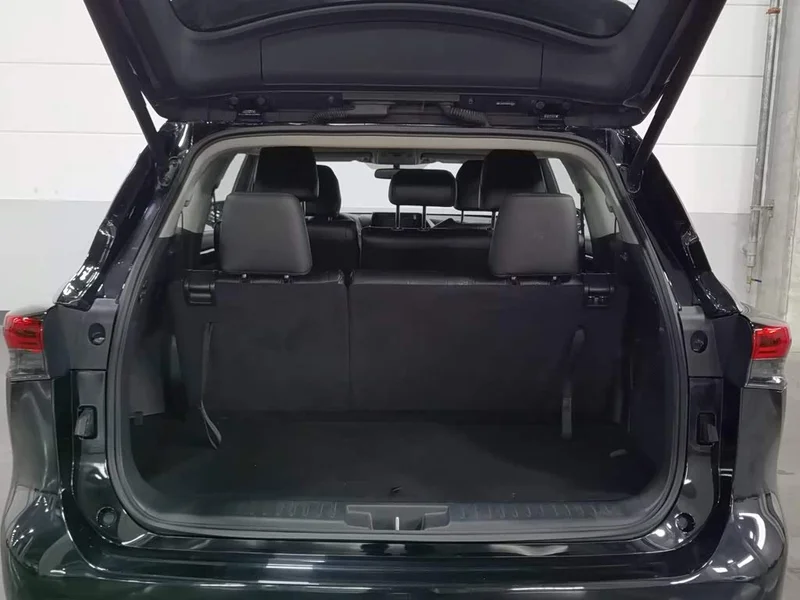 Toyota Highlander — фото 16