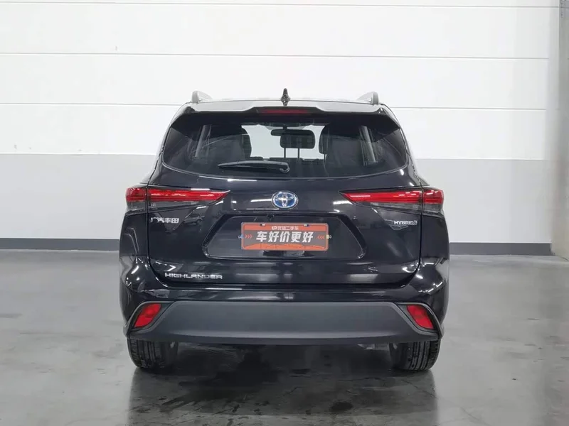 Toyota Highlander — фото 4