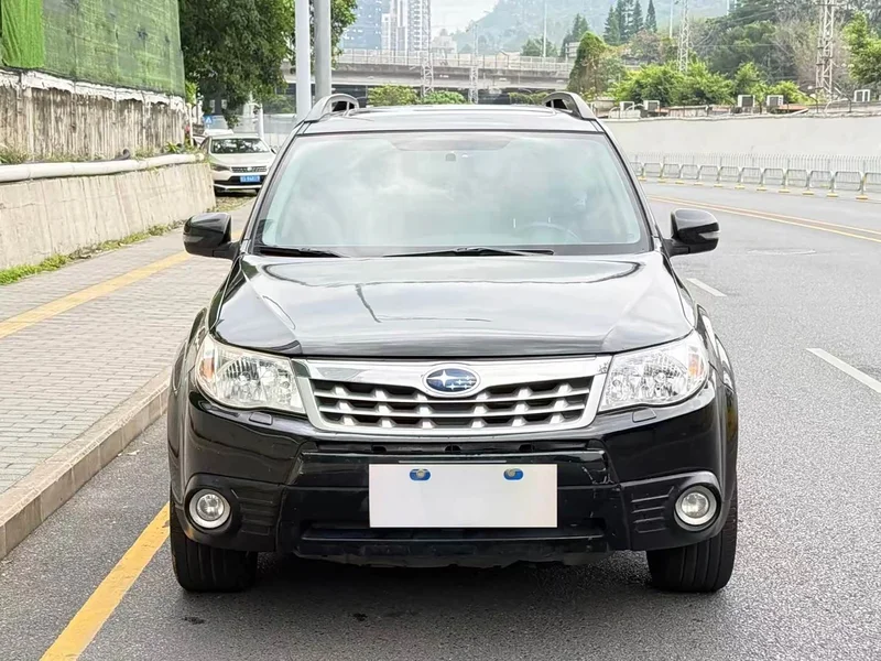 Subaru Forester — фото 2
