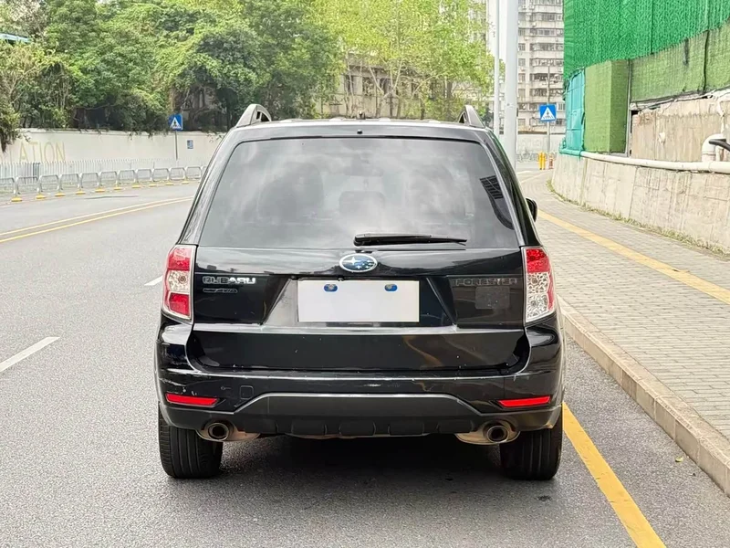 Subaru Forester — фото 5
