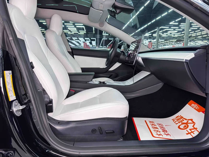 Tesla Model 3 — фото 6