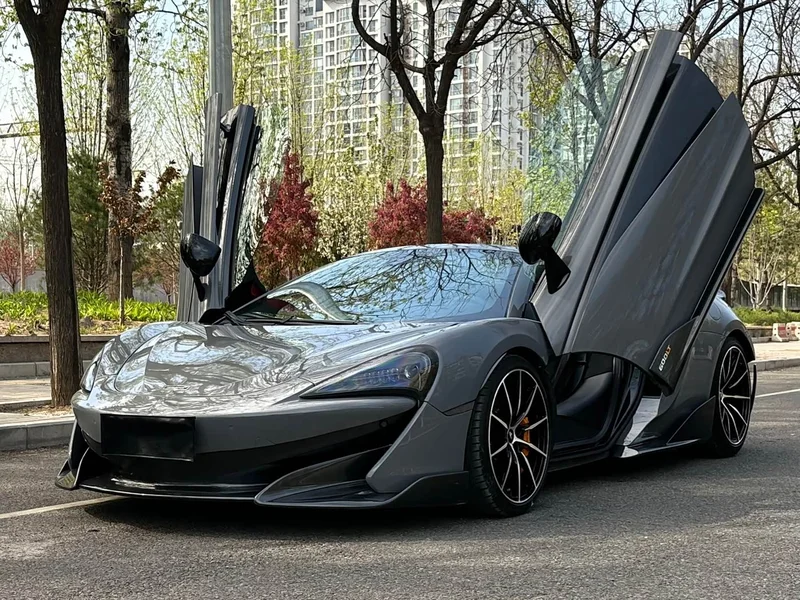 McLaren 600LT — фото 1