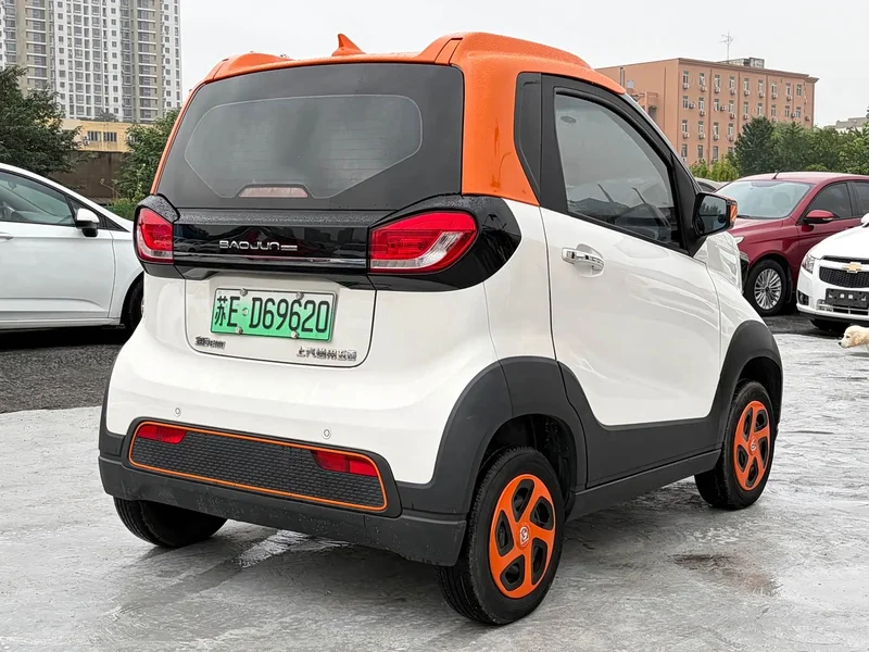 Baojun E100 — фото 5