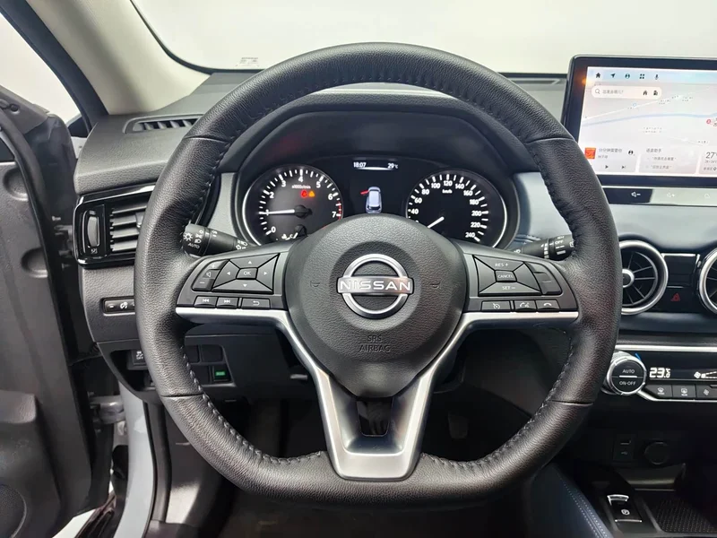 Nissan X-Trail — фото 10