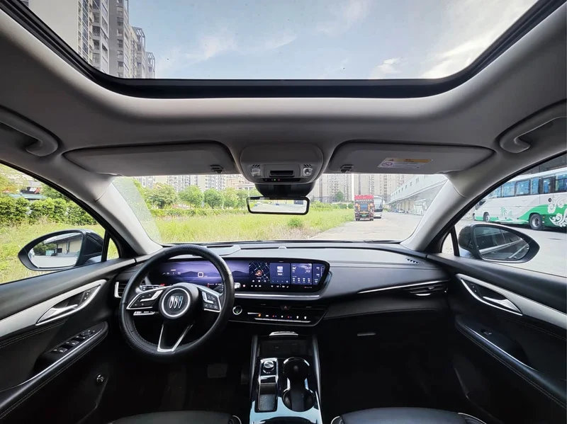 Buick Envision Plus — фото 9