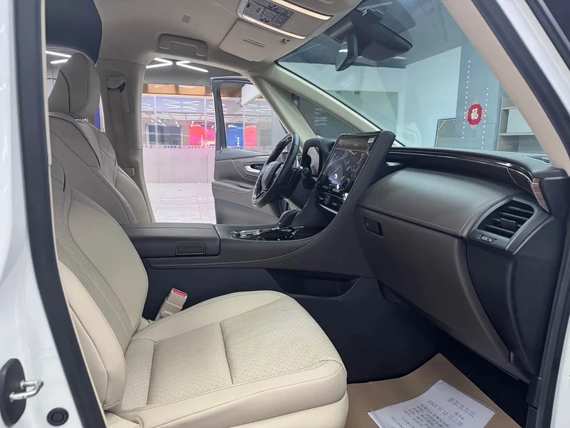 Toyota Alphard — фото 15