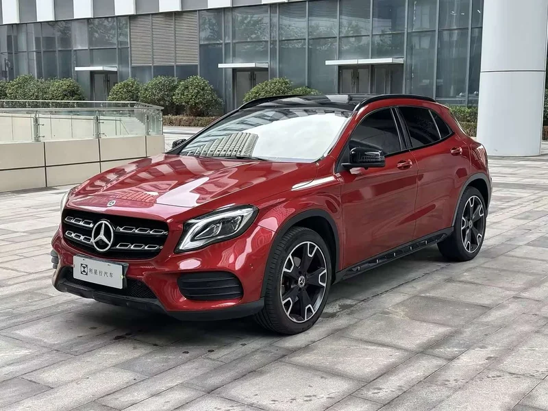 Mercedes-Benz GLA — фото 1