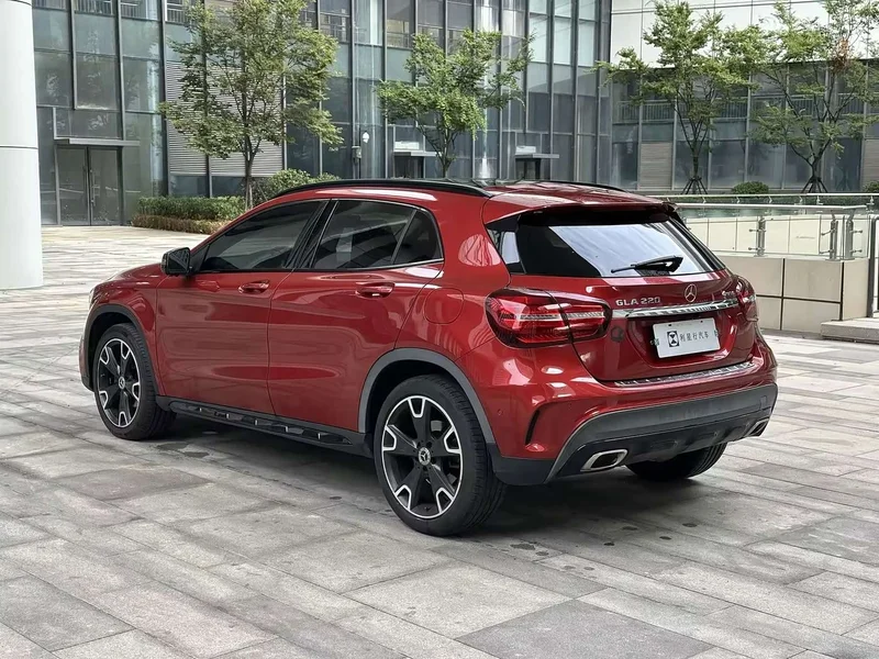 Mercedes-Benz GLA — фото 6