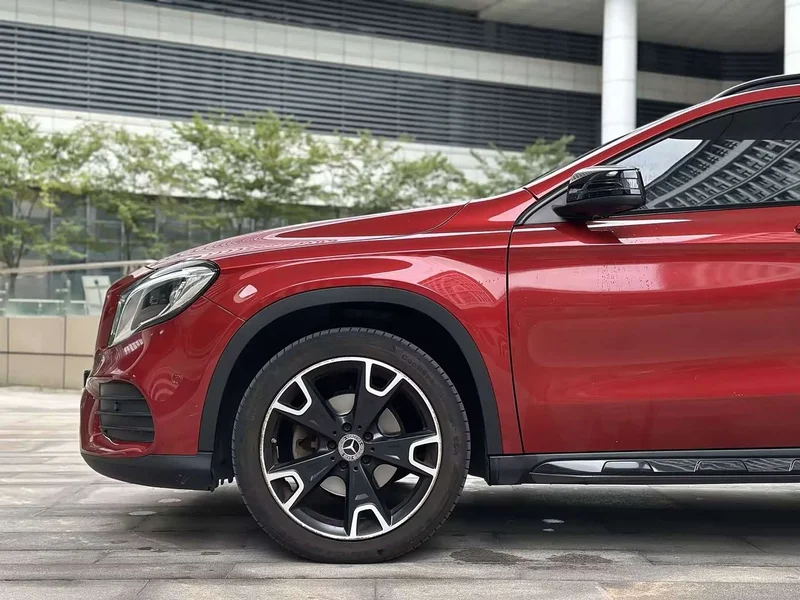 Mercedes-Benz GLA — фото 8