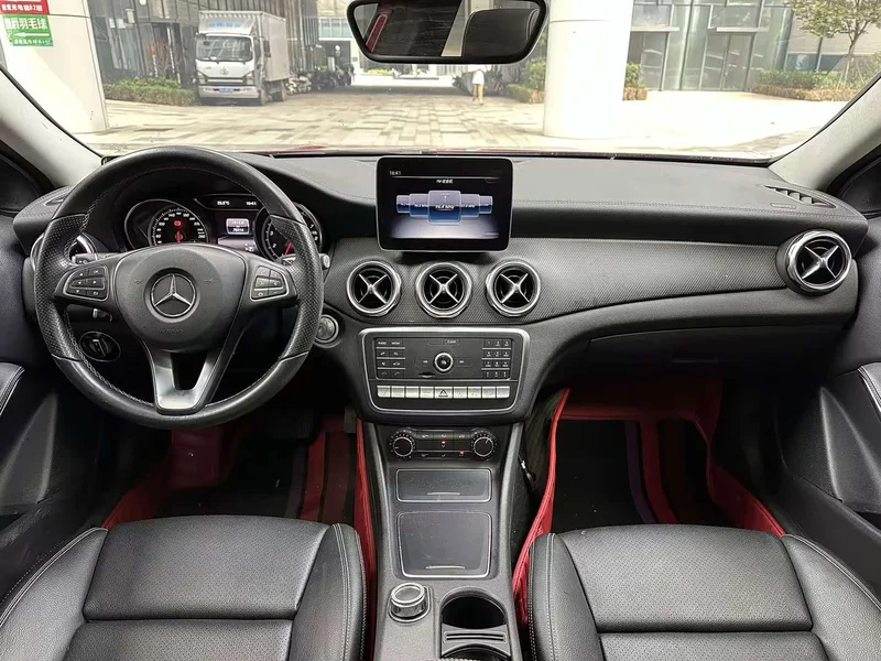 Mercedes-Benz GLA — фото 9