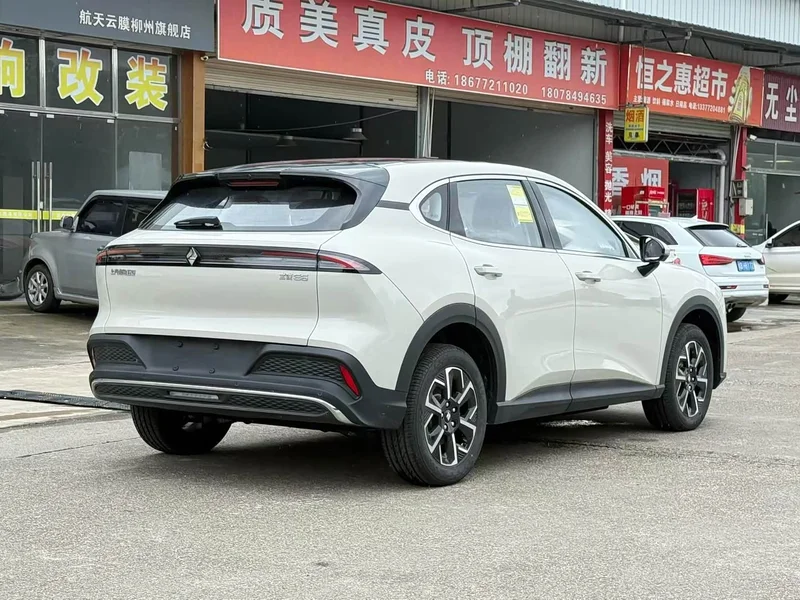 Baojun E6 — фото 4