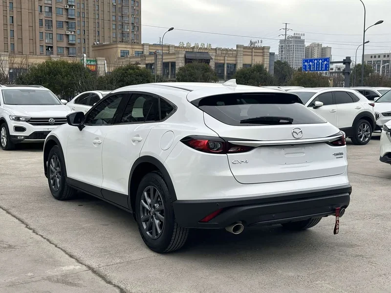 Mazda CX-4 — фото 7