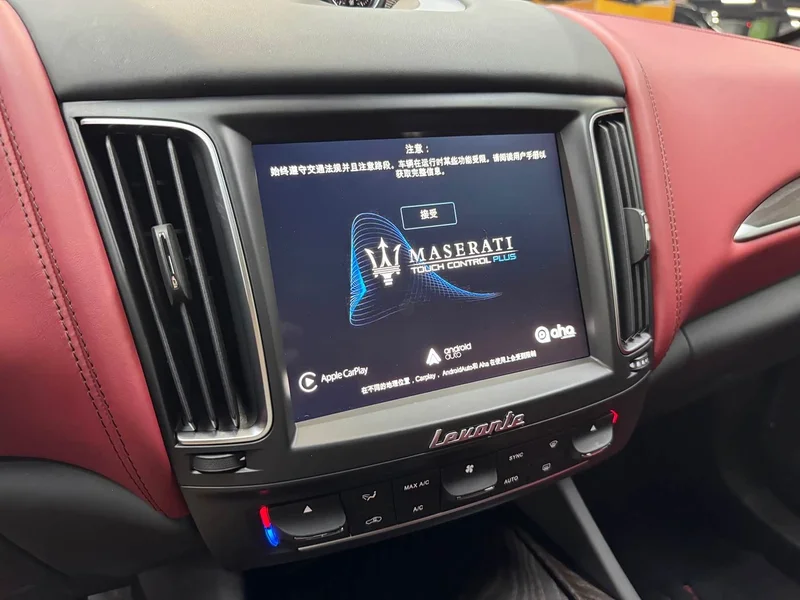 Maserati Levante — фото 36