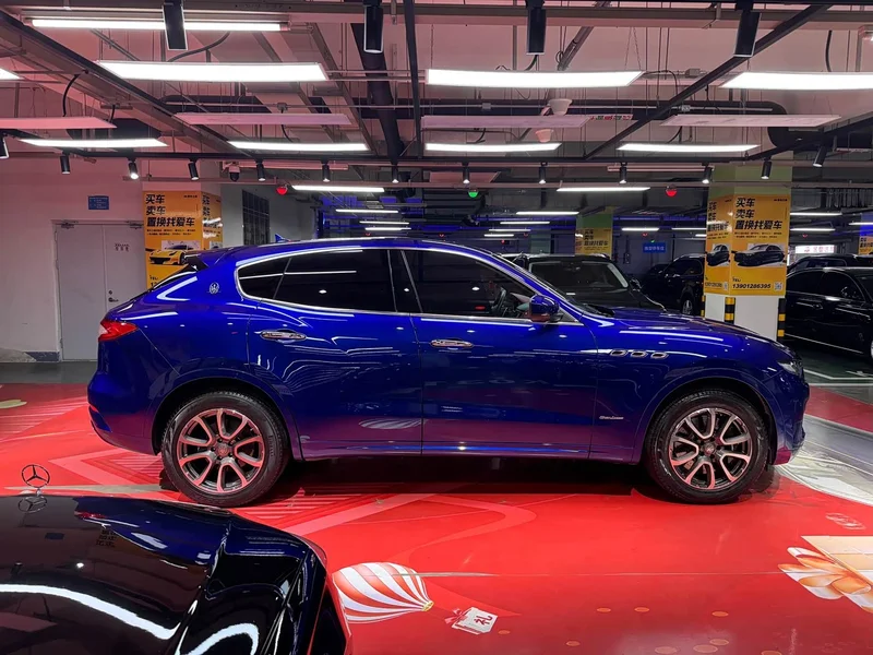 Maserati Levante — фото 5