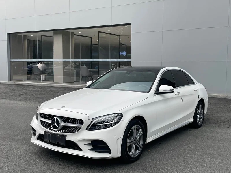 Mercedes-Benz C-Class — фото 1