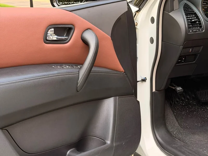 Nissan Patrol — фото 10