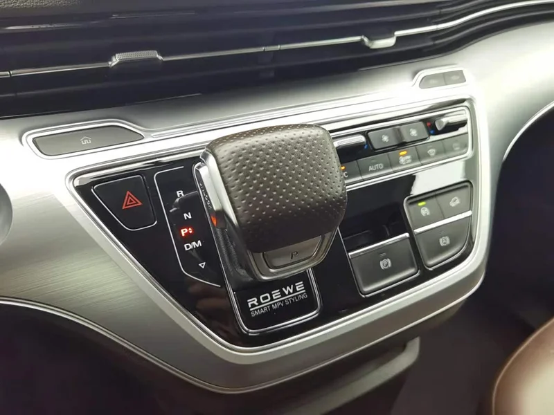 Roewe iMAX8 — фото 13